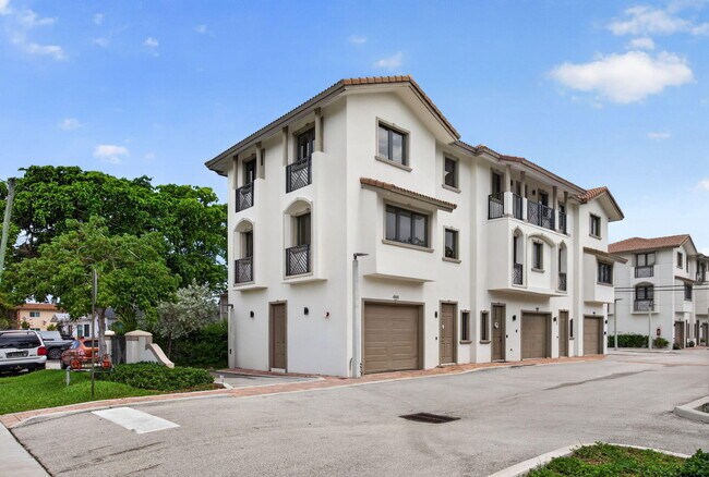 Building Photo - 444 NW 41st St