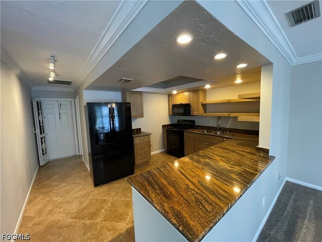 Building Photo - 131 SW 47th Terrace