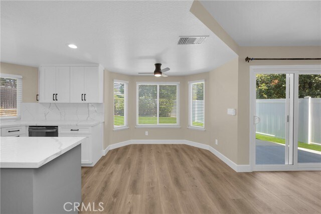 Building Photo - 5700 Torrey Pine Pl