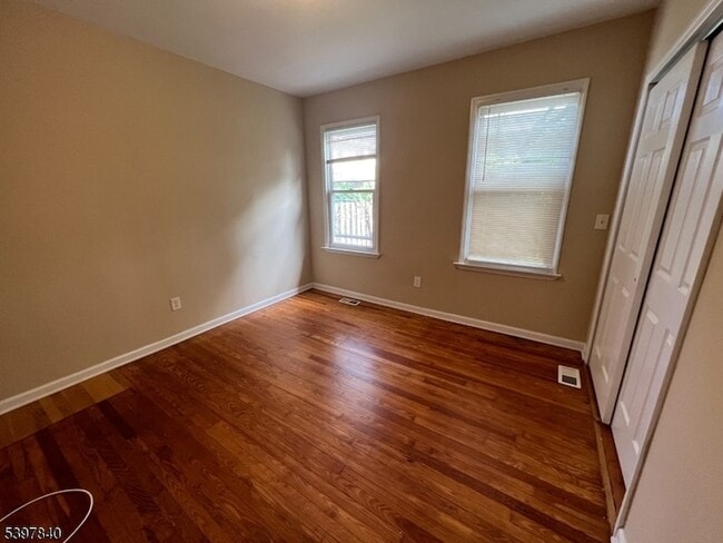 Building Photo - 163 E 22nd St