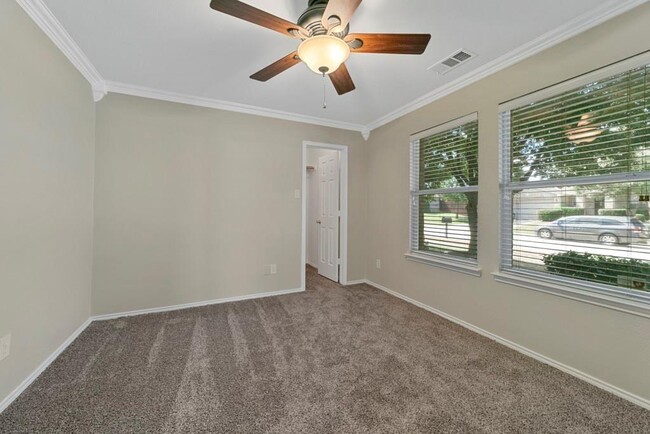 Building Photo - 7836 Highpoint Ridge