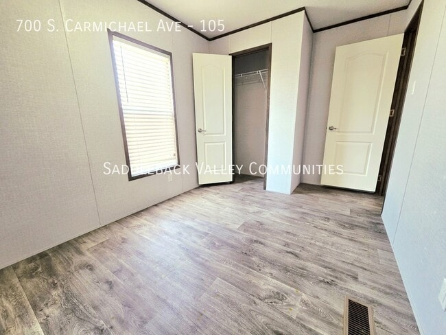 Building Photo - 700 S Carmichael Ave