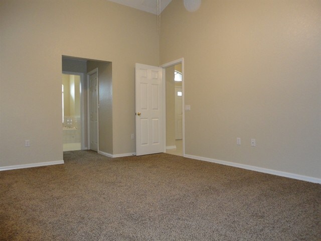 Building Photo - 8850 Napa Loop