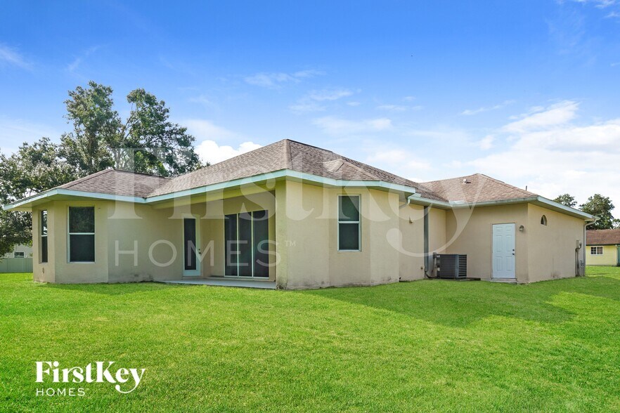 Building Photo - 5108 Sylvania Ave