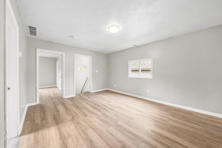 Building Photo - 3449 Wade Ave