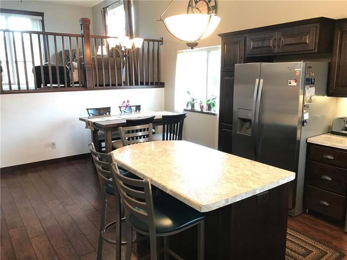 Building Photo - 646 Blue Karner Dr
