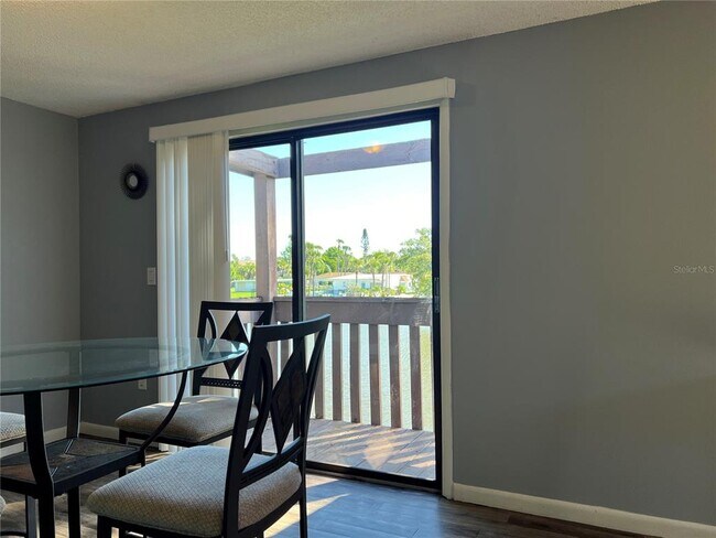 Building Photo - 5026 Water Oak Dr