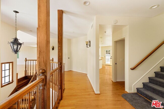 Building Photo - 5237 San Feliciano Dr