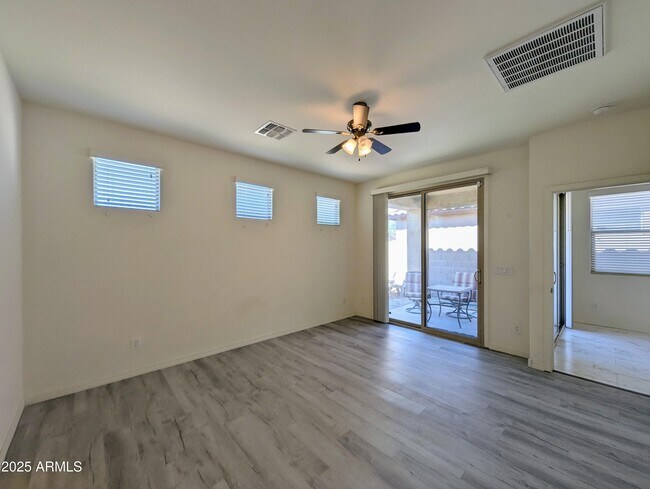 Building Photo - 2734 W Bowker St