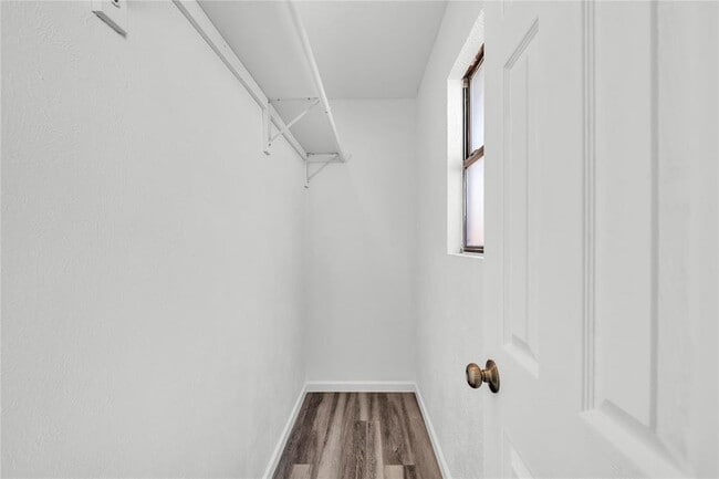 Building Photo - 1800 Tamra Ct