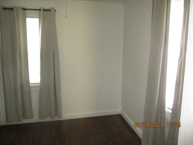 Building Photo - MARQ1