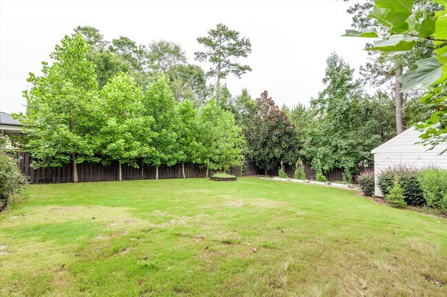 Building Photo - 4117 Chastain Dr