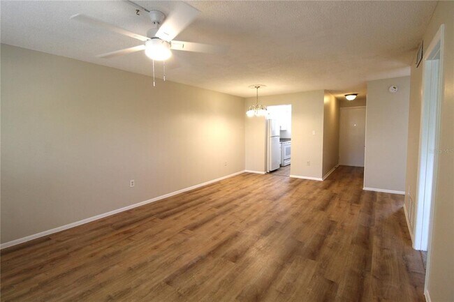 Building Photo - 2955 S Beneva Rd
