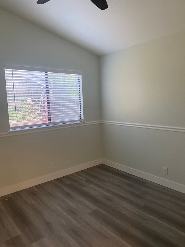 Building Photo - 1330 Puebla Way