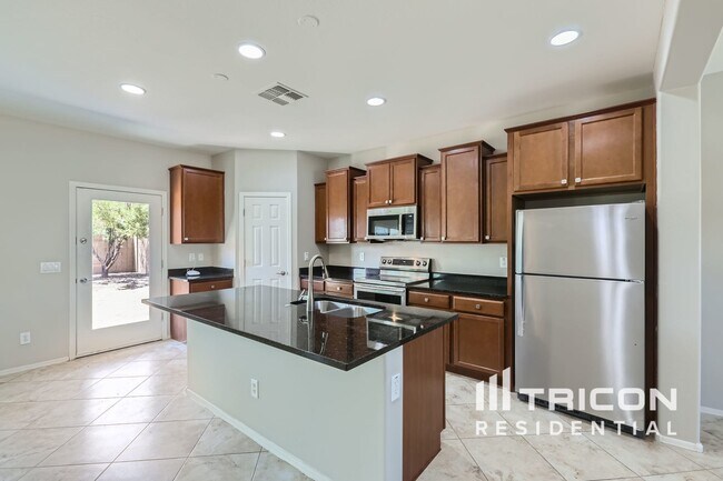 Building Photo - 5707 W Milada Dr