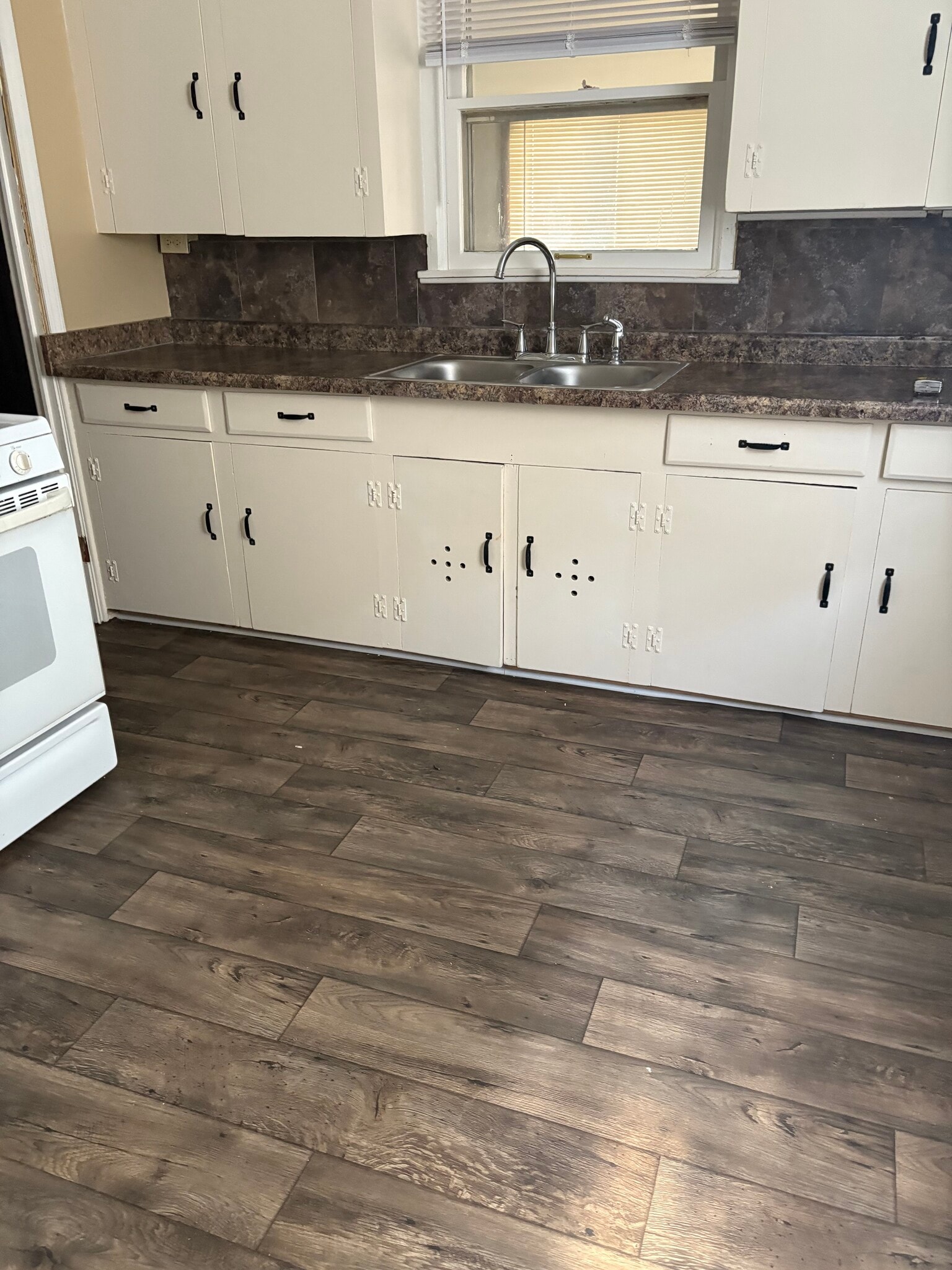 Building Photo - 68 N Edith St