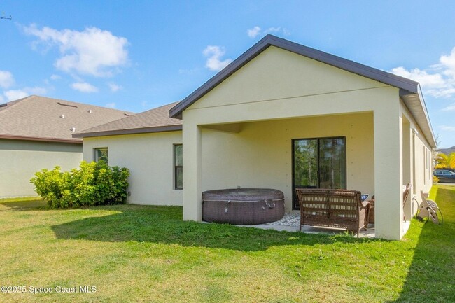 Building Photo - 4268 Alligator Flag Cir