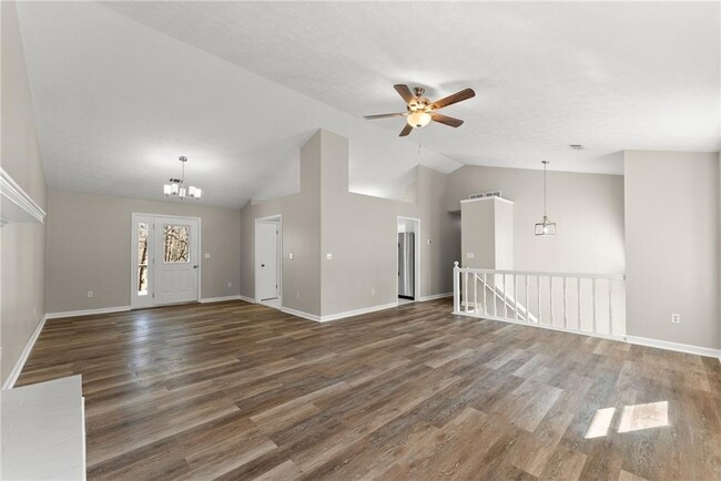 Building Photo - 175 Cedar Ridge Dr
