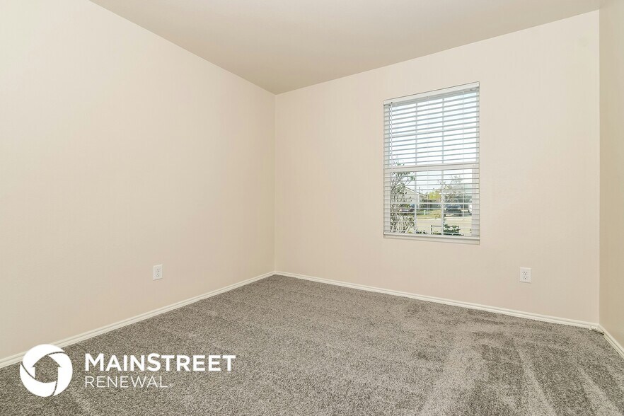 Building Photo - 5649 Hepburn St