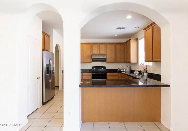 Building Photo - 3701 E Hans Dr