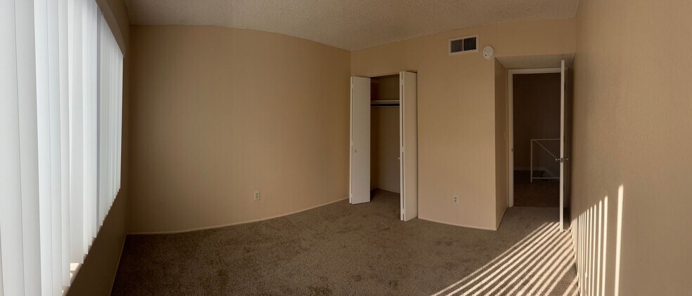 Building Photo - 6618 East Calle Alegria