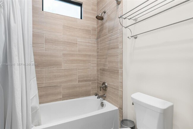 Building Photo - 10220 Sweet Bay Ct