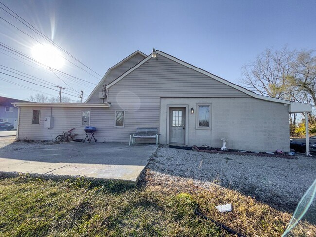 Building Photo - Yorktown School District