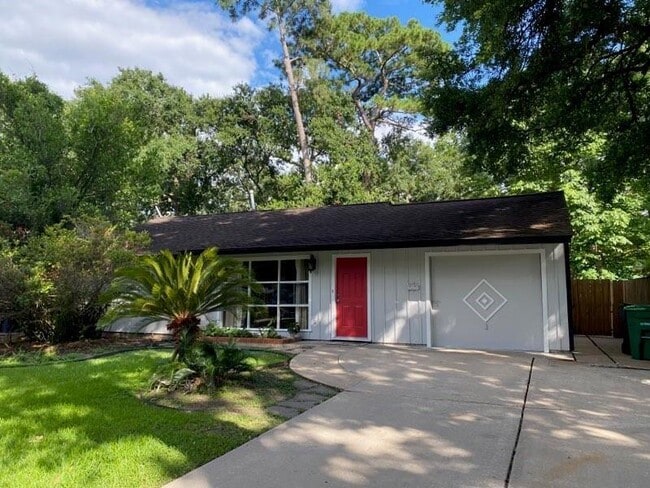 Primary Photo - 2111 Chippendale Rd