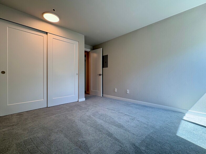 Secondary room - 12510 109th Ct NE