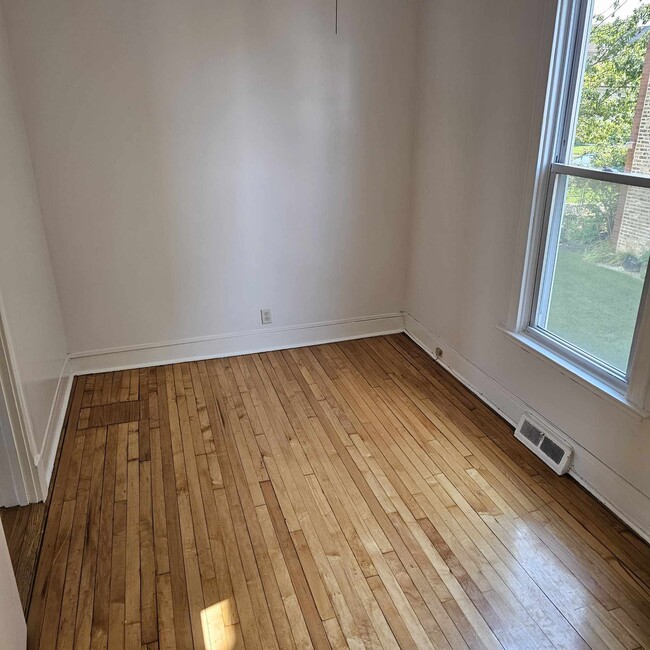 Center Master Bedroom Facing South View - 4816 W Berteau Ave