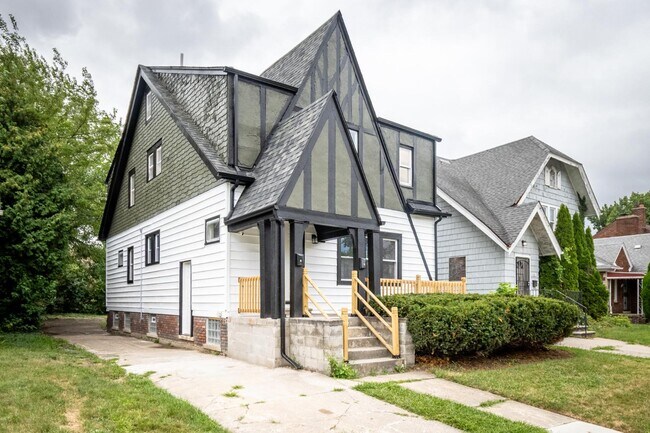Building Photo - 4373 Balfour Rd