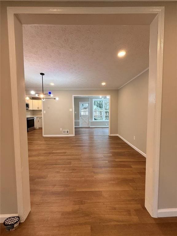 Building Photo - 1055 Pinecrest Dr