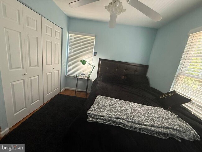 Building Photo - 6415 Blarney Stone Ct