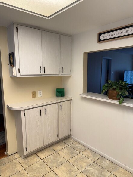 Building Photo - 8513 Dominican Ct