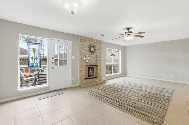 Building Photo - 14117 Briarsage Ct