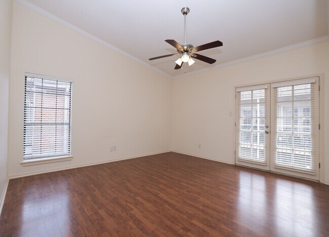 Building Photo - 2001 Bering Dr