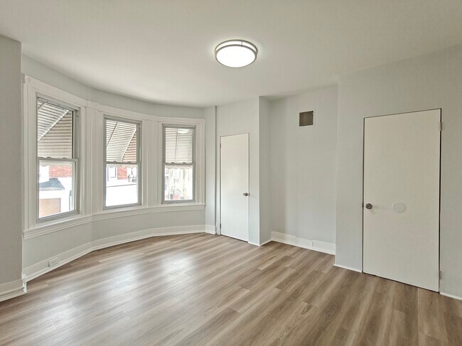 Building Photo - 282 S Ithan St