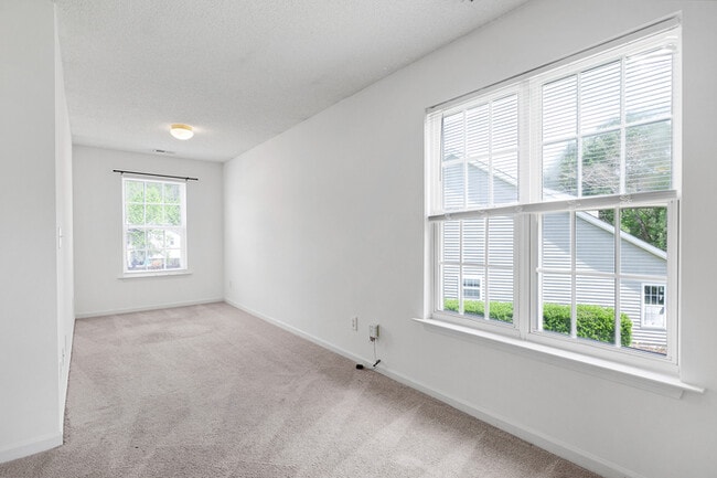 Building Photo - 6533 Clarksdale Ln