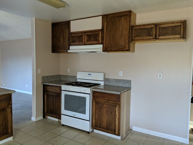 Building Photo - 1533 Jackellen Ln