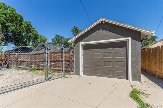 Building Photo - 5045 Osceola St