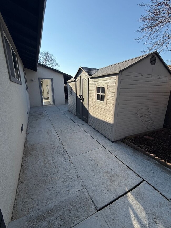 Building Photo - 3 Bedroom | 2 Bathroom | Single-Family Home in Arden-Arcade