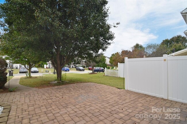 Building Photo - 9420 Rosewood Meadow Ln