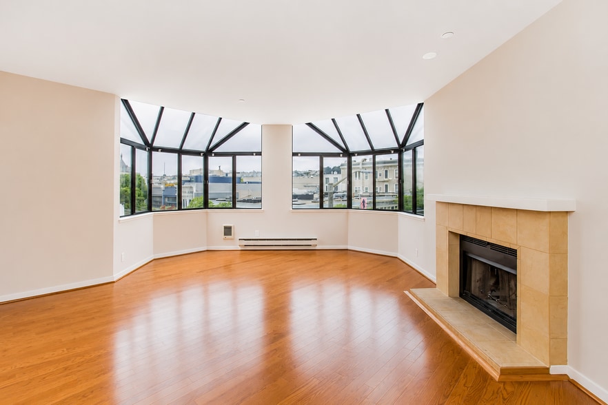 Wood Burning Fireplace - 2185 Bush St