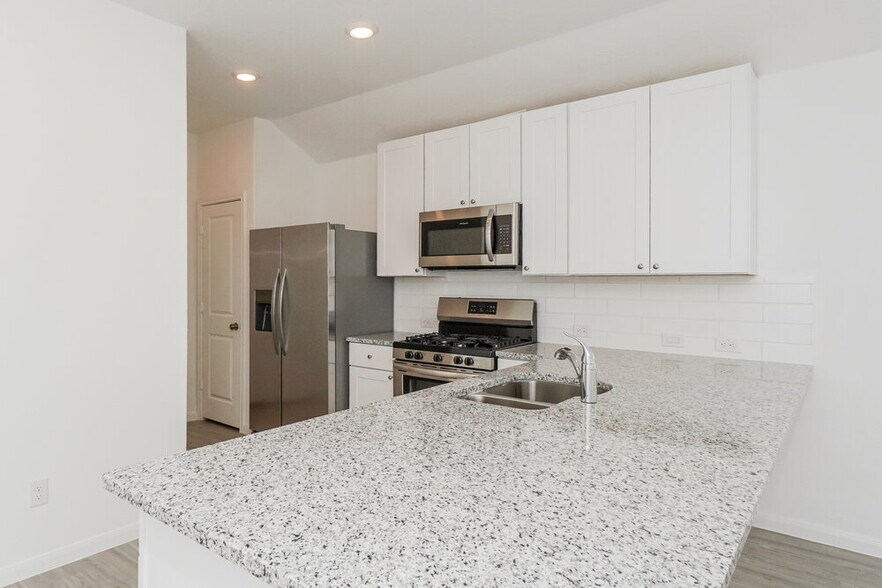 Building Photo - 14427 Penny Run