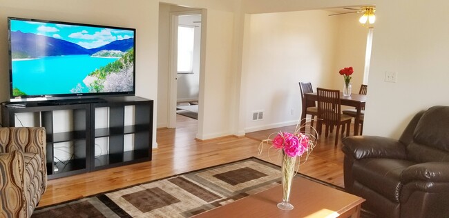 Living Room/ Dining Room - 7710 Plainfield Rd