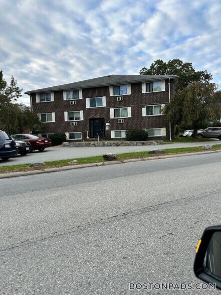 Building Photo - 148 Willard St