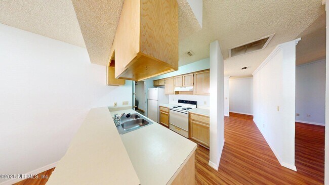 Building Photo - 7491 Countryman Ln
