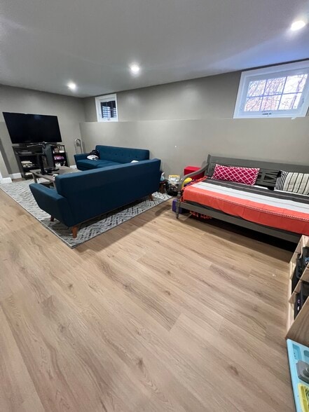 Building Photo - 25A Elmbrook Rd