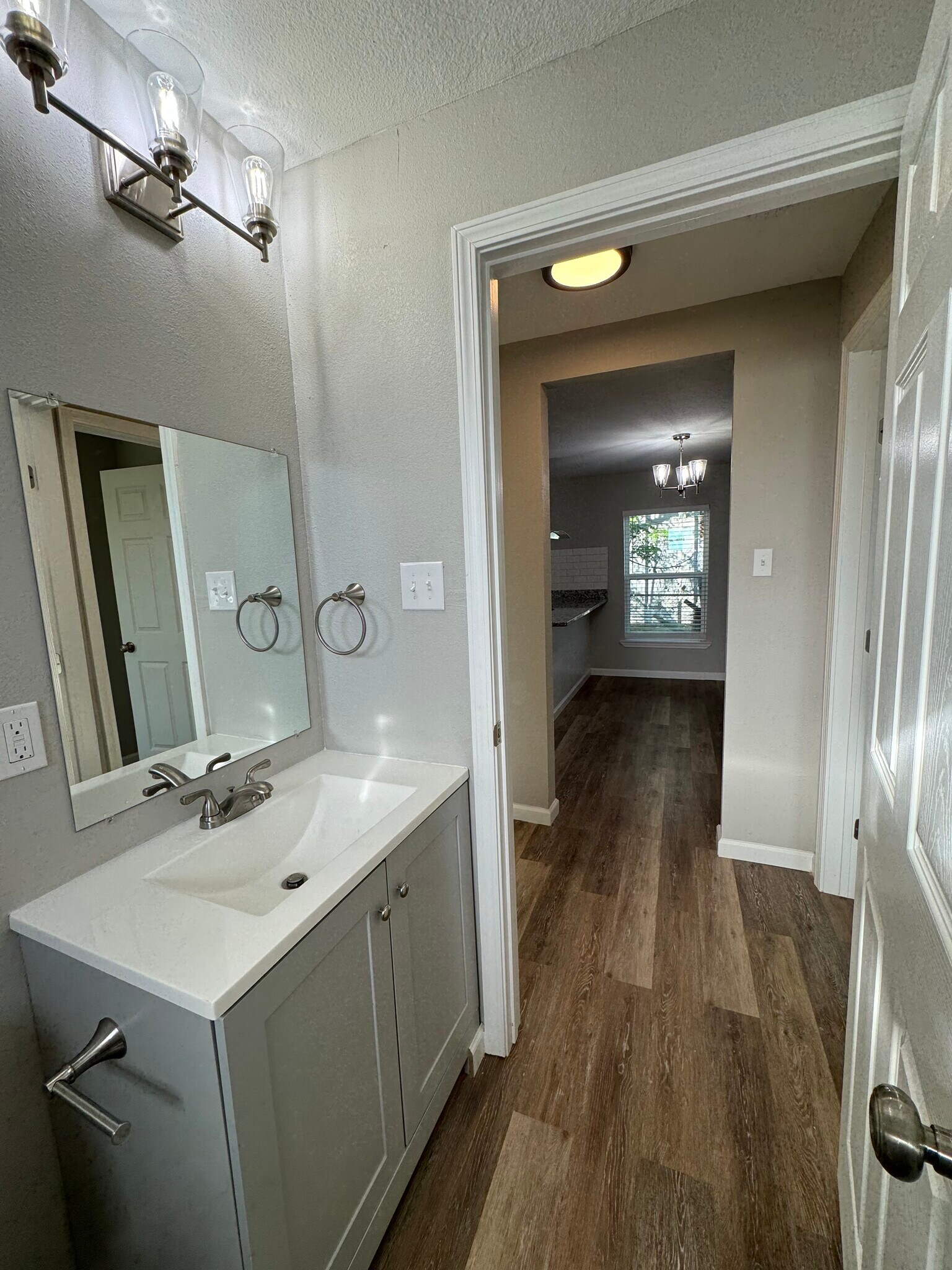 Building Photo - 1210 Southey St