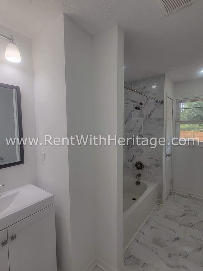Building Photo - WOW!!! GORGEOUS BRICK RANCH HOME/ TOTALLY ...